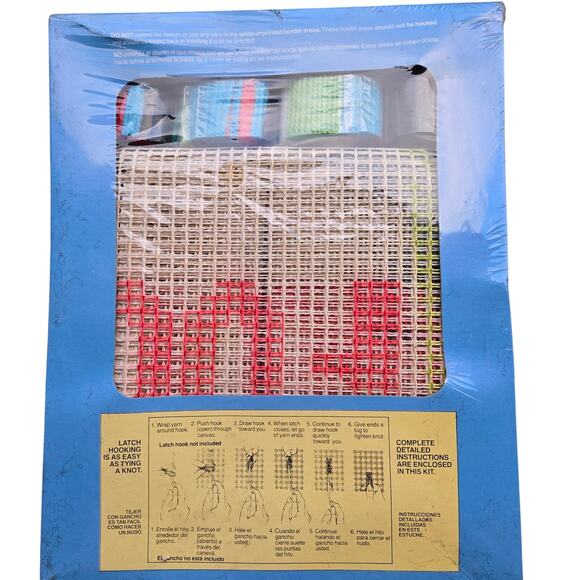 Malina Hook-A-Rug Kit Football is a vintage latch hook rug kit - Picture 4 of 7